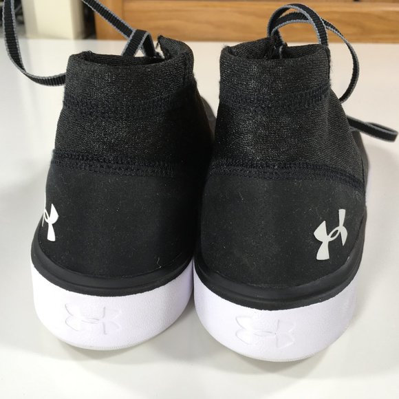 Under Armour Kickit2 Mid Lightweight Shoes Size 6Y - Picture 5 of 10